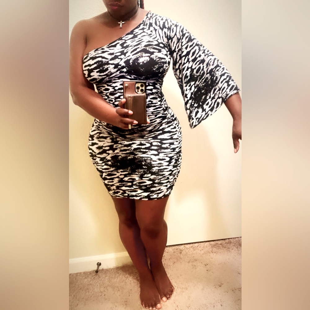 Graphic One Sleeve Dress